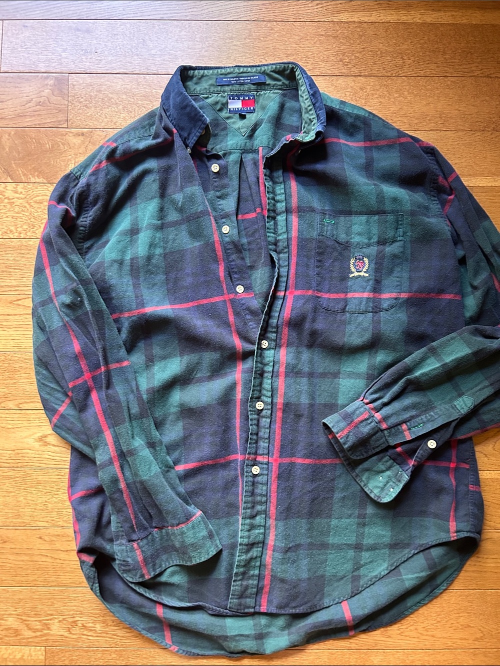Vintage Tommy Hilfiger Plaid shirt